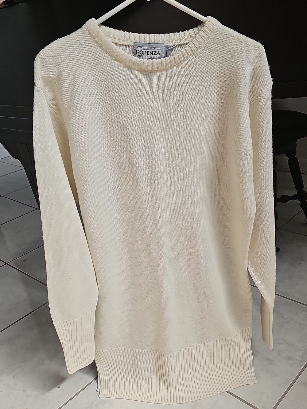 Forenza Cream Acrylic Knit Crewneck Sweater